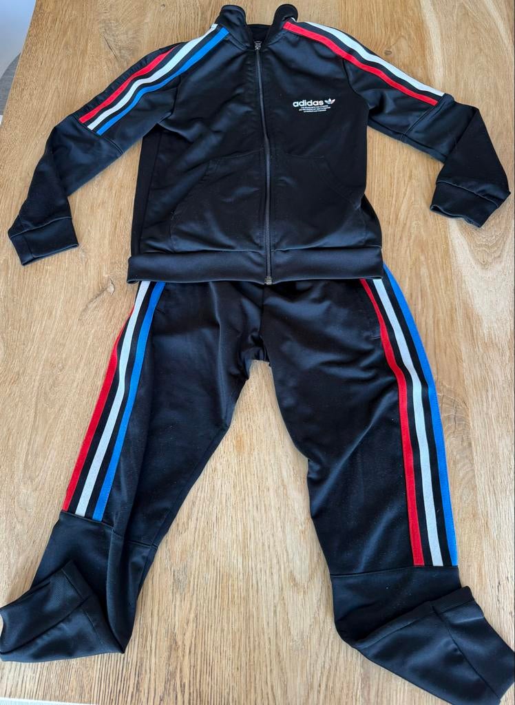 Adidas trainingspak maat 128 (7/8 jaar), Ophalen of Verzenden, Gebruikt, Jongen of Meisje, Setje