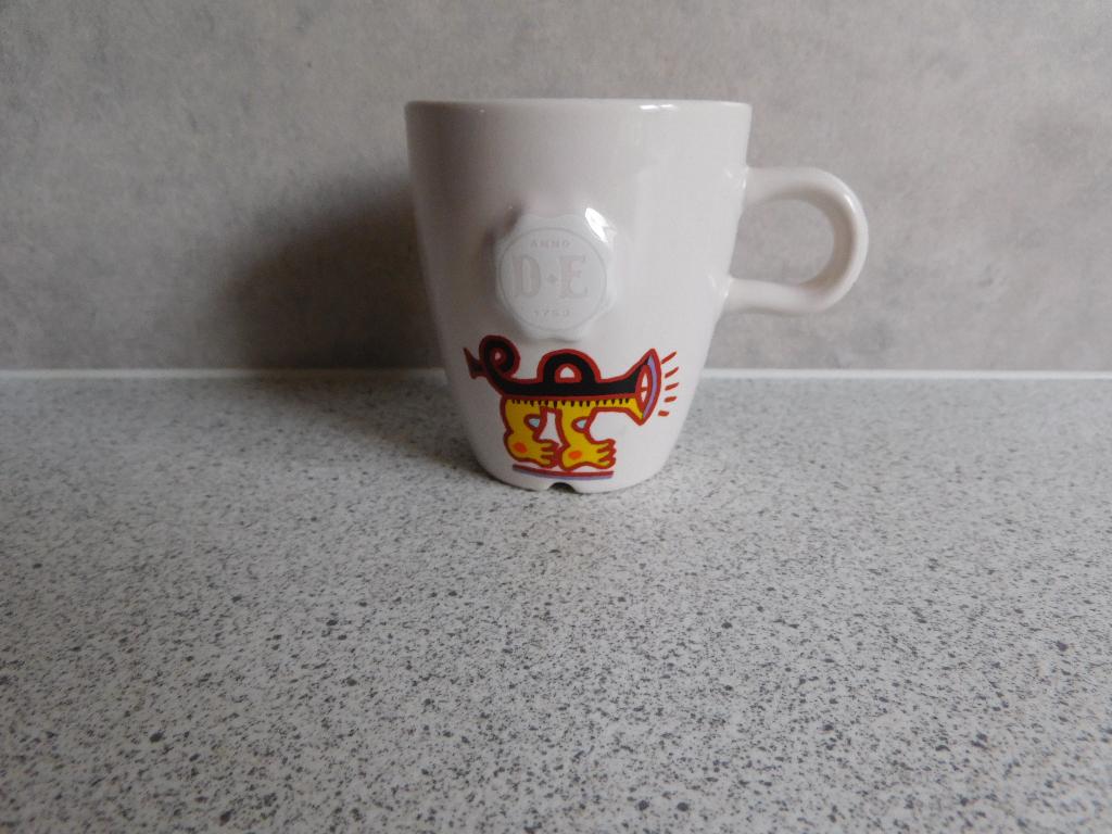 Senseo Mok nr. 5 Clemens Briels Douwe Egberts, Ophalen of Verzenden, Zo goed als nieuw, Overige stijlen, Kop(pen) en/of Schotel(s)