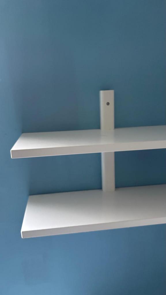 IKEA Wandrek met Kapstok - Praktisch en Stijlvol, Ophalen, Zo goed als nieuw