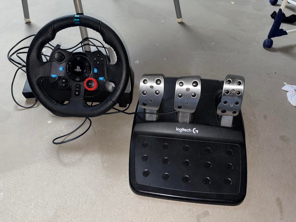 Racestuur met pedalen en feedback. 100 euro, Ophalen, Gebruikt, 1 speler, Racen en Vliegen