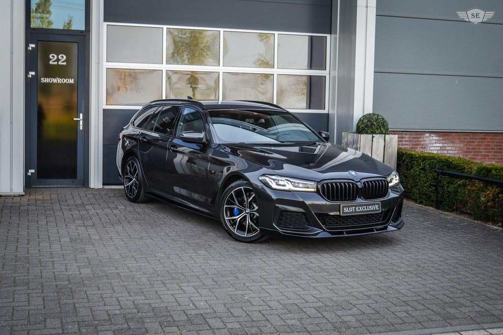 BMW 5-serie Touring 530e|M-PAKKET|XDRIVE|292PK|TREKHAAK|STUU, 1998 cc, 1935 kg, Gebruikt, 4 cilinders