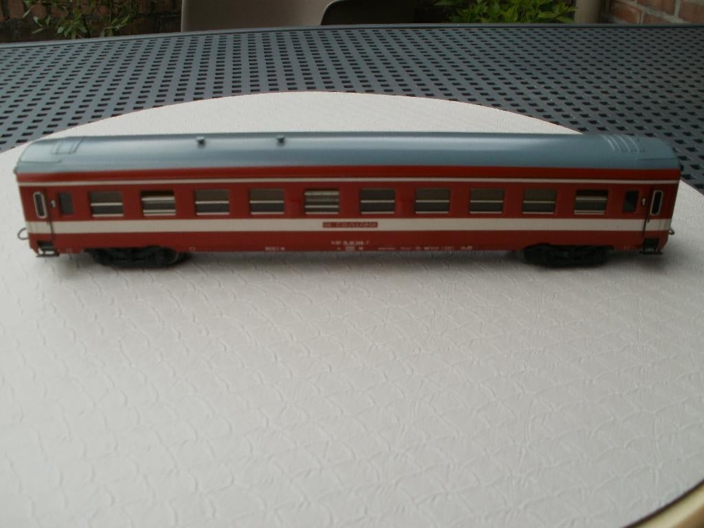 .Marklin Ho rijtuig no 4075 Le Capitole van SNCF., Hobby en Vrije tijd, Modeltreinen | H0, Zo goed als nieuw, Wagon, Wisselstroom