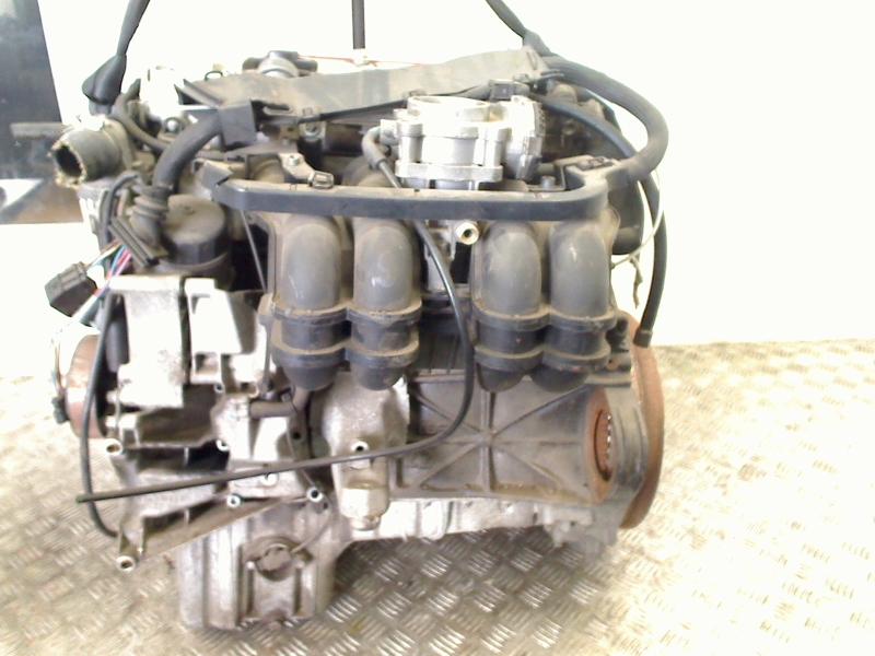 Motor Mercedes-Benz C Sportcoupé (C203) 2001 111981, Gebruikt, Mercedes-Benz AG, Mercedes-Benz, Mercedesstraße 120, Stuttgart 70372, , Duitsland