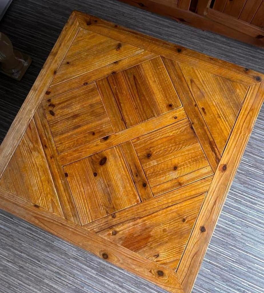Carree salontafel met houten blad en stalen onderstel, Huis en Inrichting, Tafels | Salontafels, Ophalen, Gebruikt, 50 tot 75 cm