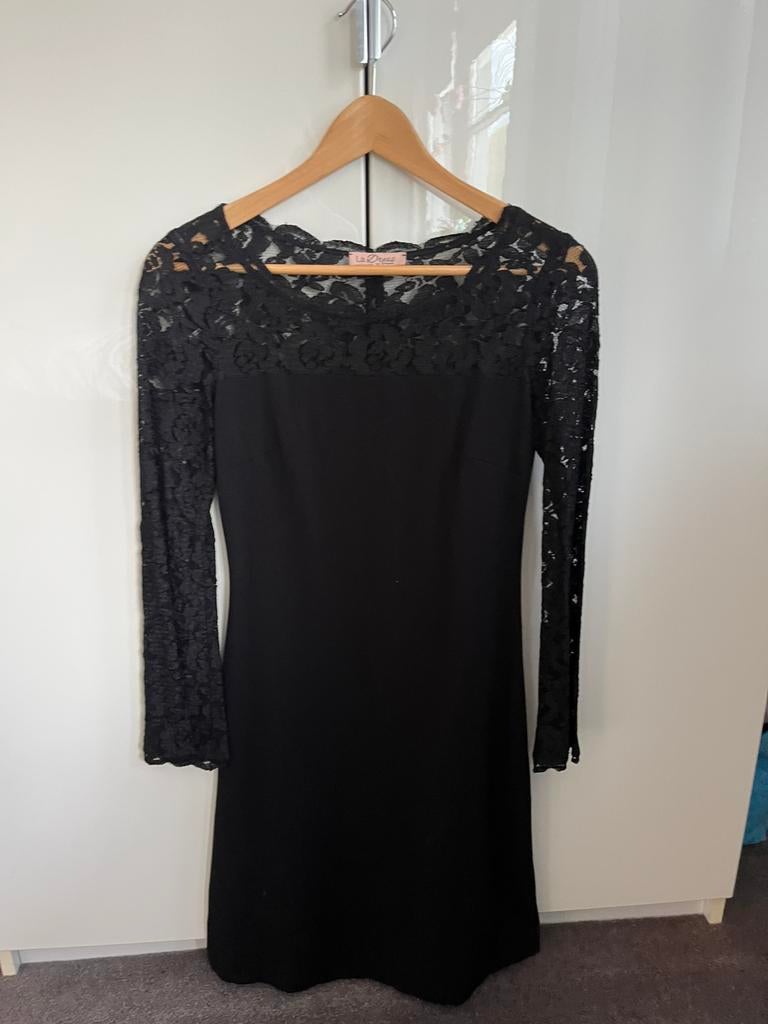 Prachtige zwarte LaDress jurk met kant XXS, Kleding | Dames, Jurken, Verzenden, Zwart, Zo goed als nieuw, Maat 34 (XS) of kleiner