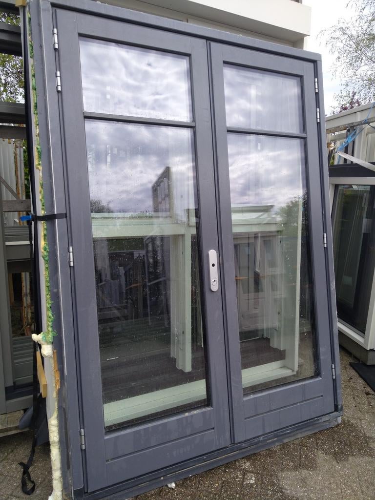 2 sets hardhouten kozijn met dubbele tuindeuren, Ophalen of Verzenden, Glas, 120 cm of meer, 215 cm of meer