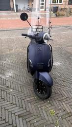 AGM vx50i E5 matblauwe scooter, Overige merken, Ophalen of Verzenden, Zo goed als nieuw, Benzine