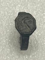 bodemvondst ring brons Middeleeuwen, Antiek en Kunst, Verzenden, Brons