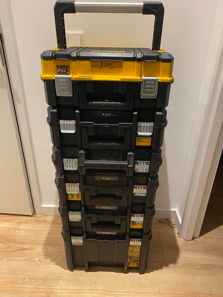 Dewalt Tstak Koffers Z.G.A.N, Ophalen, Doos, 100 cm of meer, 60 cm of meer
