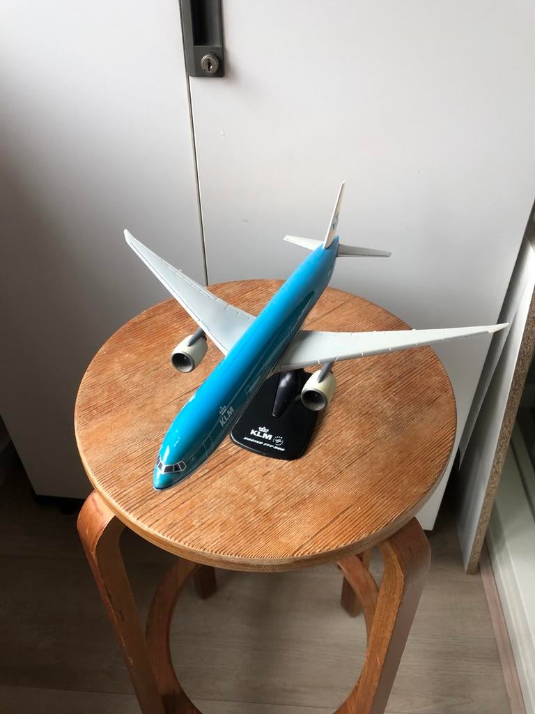 KLM Vintage Vliegtuig Model - Boeing 777-300, Overige merken, 1:200 of kleiner, Ophalen of Verzenden, Zo goed als nieuw