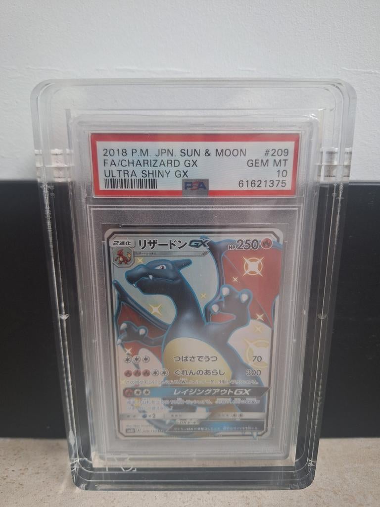 Charizard GX Ultra Shiny GX PSA 10 Pokémon Kaart, Ophalen of Verzenden, Nieuw, Losse kaart