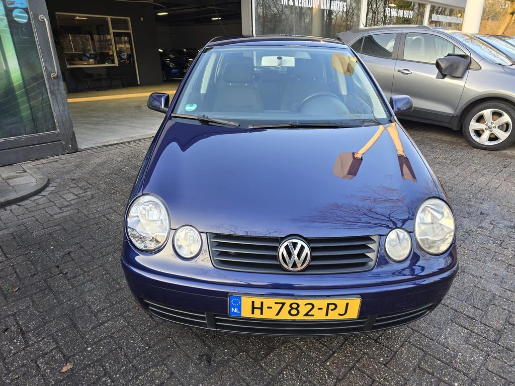 Volkswagen Polo 1.2-12V | NIEUWE APK | AIRCO | 12 MND GARANT, Auto's, Elektrische ramen, Blauw, 1198 cc, Bedrijf