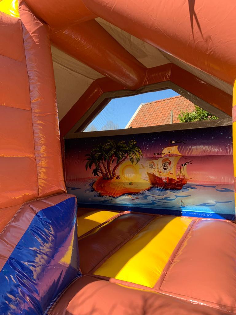 Springkussen huren?, Hobby en Vrije tijd, Feestartikelen | Verhuur, Ophalen of Verzenden, Zo goed als nieuw, Overige