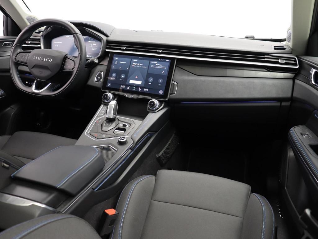 Lynk & Co 01 1.5 / Camera / Adaptive Cruise / Panoramadak /, Stof, Euro 6, Blauw, 120 €/maand