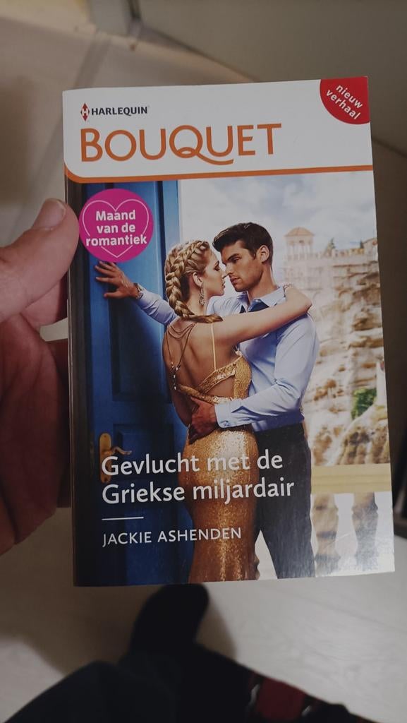 bouquet roman 200 stuks, Ophalen of Verzenden, Zo goed als nieuw