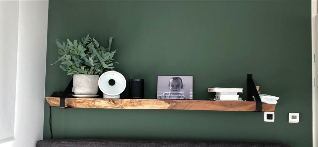 Robuuste Houten Plank met Stalen Steunen, Huis en Inrichting, Woonaccessoires | Wandplanken en Boekenplanken, Ophalen of Verzenden