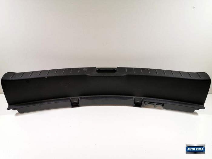 Afdekking slotvanger achter van een Polestar 2, Gebruikt, -, Overige automerken, -