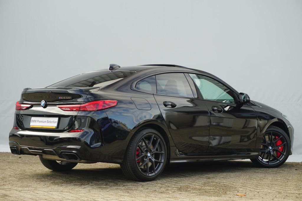BMW 2 Serie Gran Coupé M235 xDrive | Panoramadak / Head-up, 1998 cc, Stof, 4 cilinders, Zwart