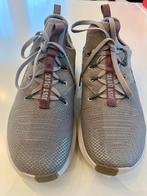 Nike sneakers - Comfortabele en stijlvolle schoenen, Ophalen of Verzenden, Nieuw, Grijs, Sneakers of Gympen