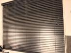 Zwarte 50mm brede jaloezieën ‘luxaflex’ raam van 194x152cm, Huis en Inrichting, Ophalen, Gebruikt, 100 tot 150 cm, Zwart