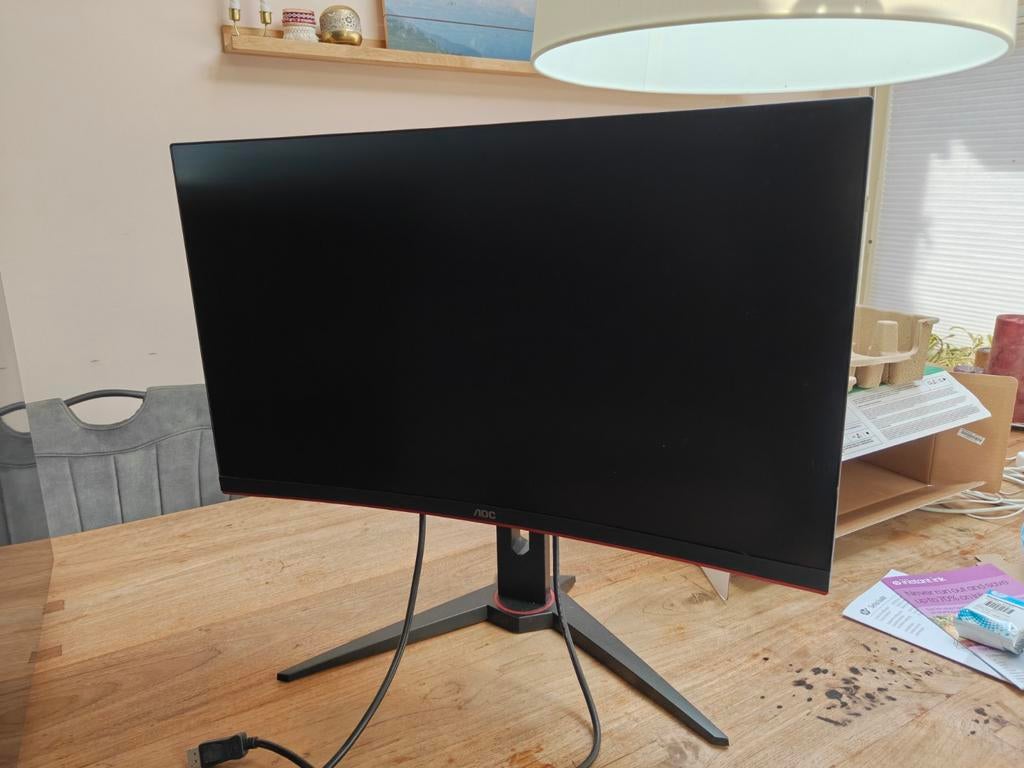 AOC 27" Curved 1080p 144Hz 1ms Gaming Monitor, Computers en Software, Monitoren, 101 t/m 150 Hz, Curved, 1 tot 2 ms, Ophalen