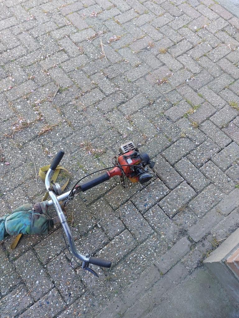 Oude bosmaaier - opknapper of voor onderdelen, Tuin en Terras, Bosmaaiers, Ophalen of Verzenden, Gebruikt, 30 tot 50 cm, Benzine