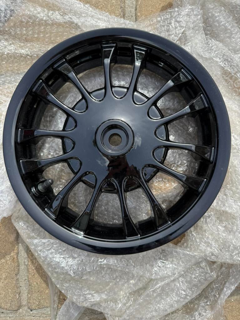 Vespa sprint velg 12 inch gloednieuw, Motoren, Tuning en Styling, Ophalen