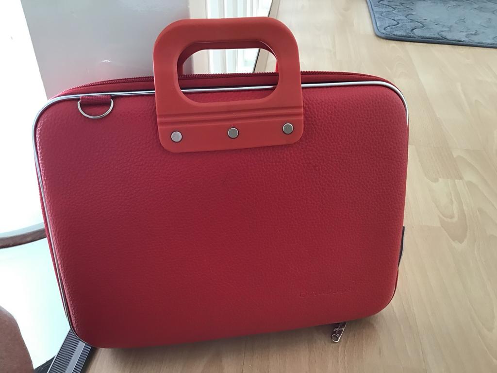 Bombata laptoptas, Computers en Software, Laptoptassen, Ophalen, Zo goed als nieuw