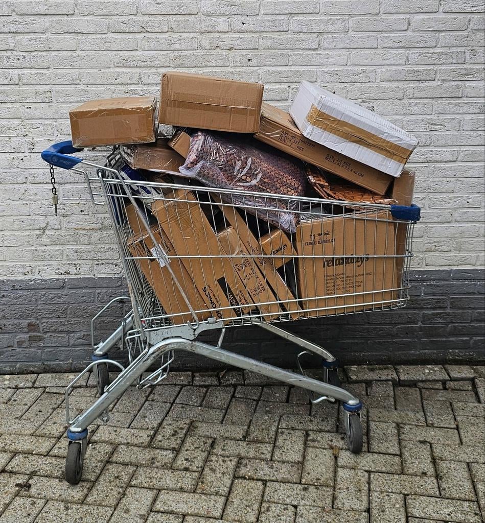 Verrassingspartij – Winkelkar vol retourpakketten!, Ophalen