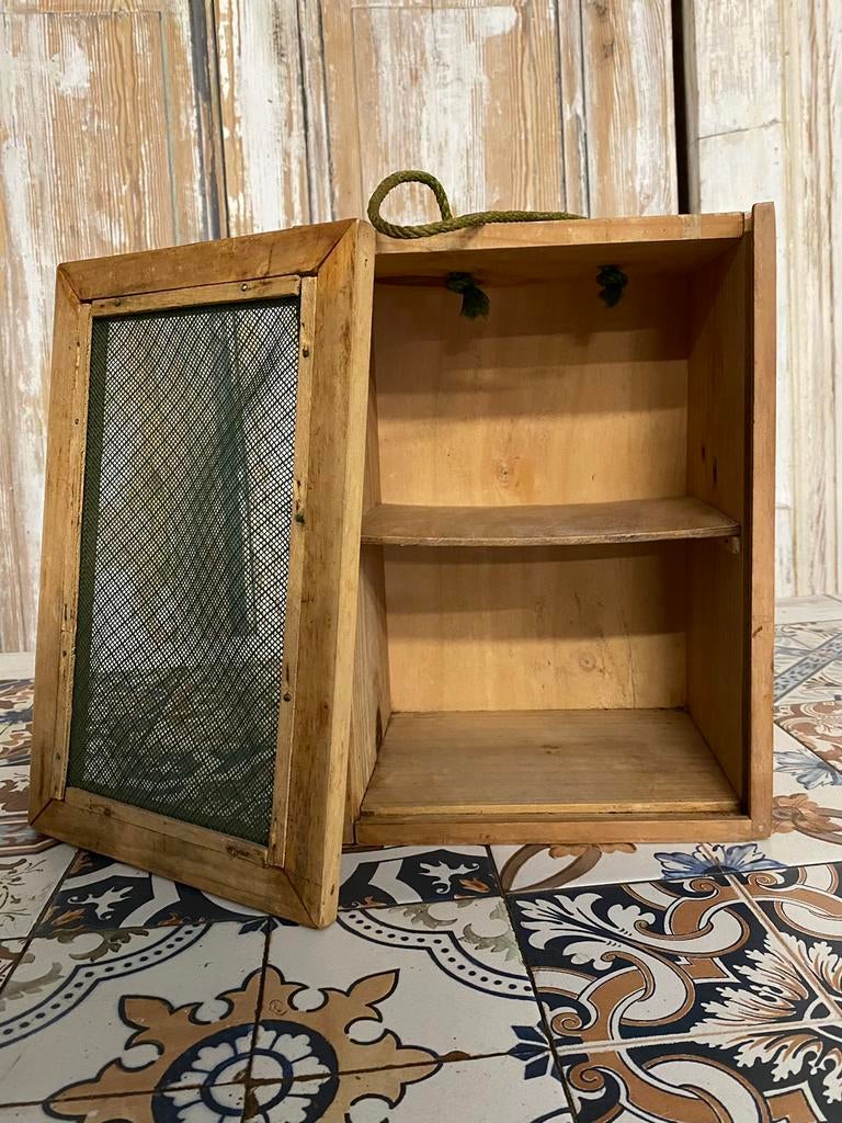 Frans Kaaskastje, Vliegenkastje, Fromager de Table., Ophalen