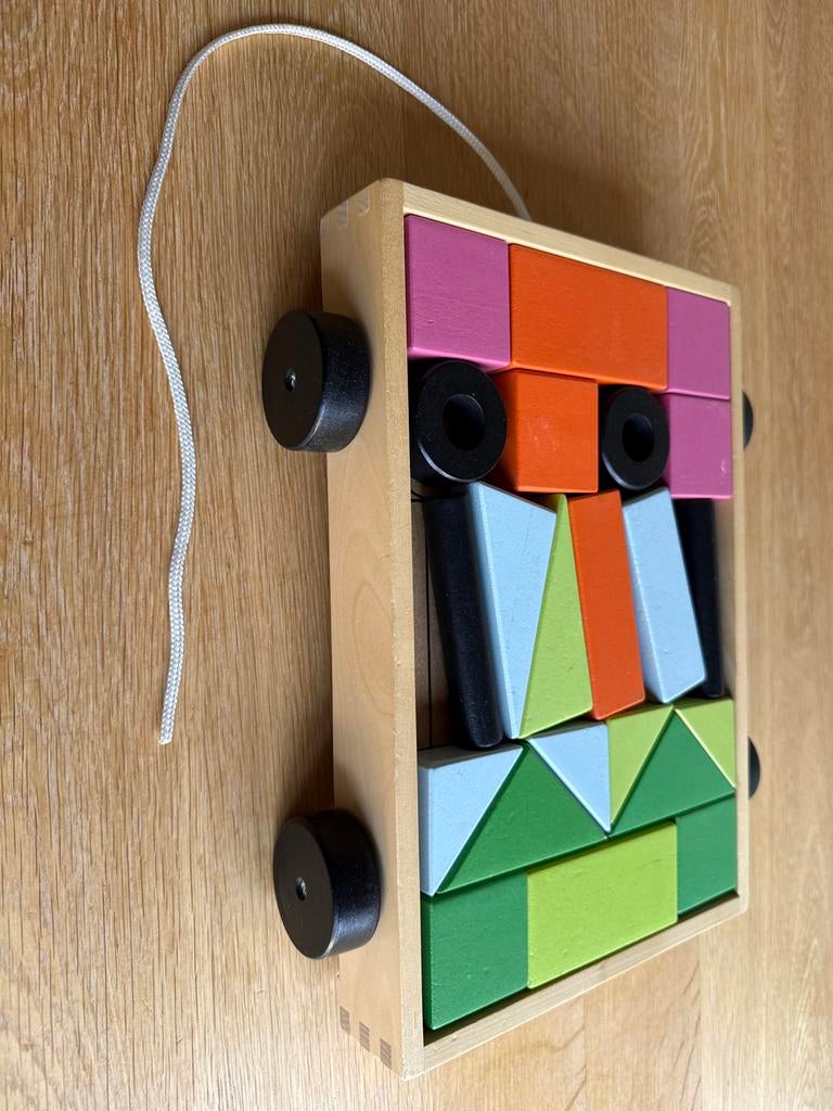 Houten trekauto met kleurrijke bouwblokken, Ophalen, Gebruikt, Bouwen