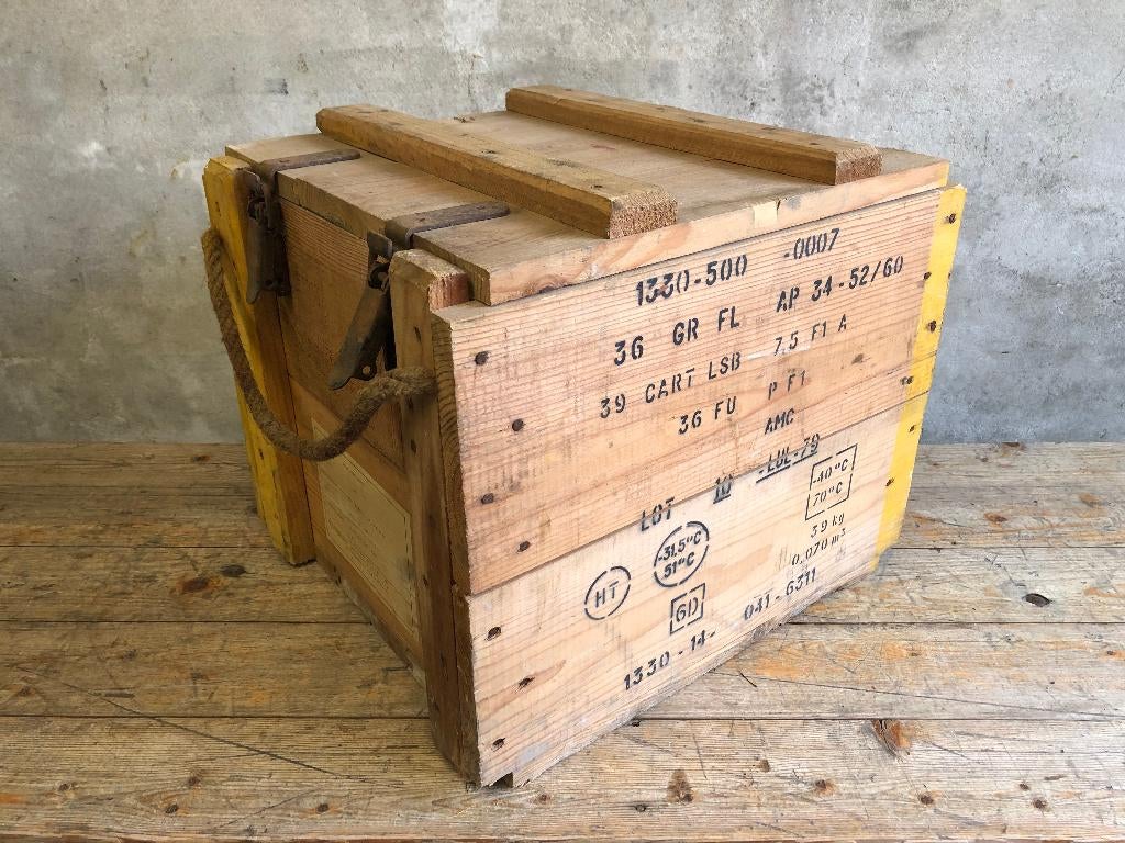 Vintage houten kist met teksten en deksel en touw handvatten, Minder dan 50 cm, Gebruikt, Minder dan 50 cm, Ophalen of Verzenden