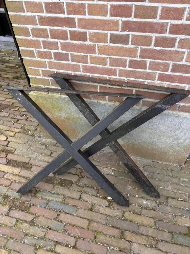 Stalen X poten tafel, Huis en Inrichting, Tafelonderdelen, Ophalen, Gebruikt, Rechthoekig, 50 tot 100 cm