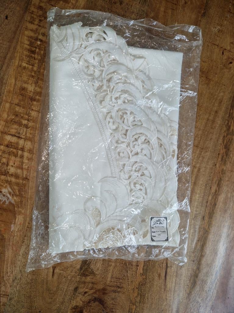 Rond tafelkleed, Huis en Inrichting, Ophalen of Verzenden, Nieuw, Rond