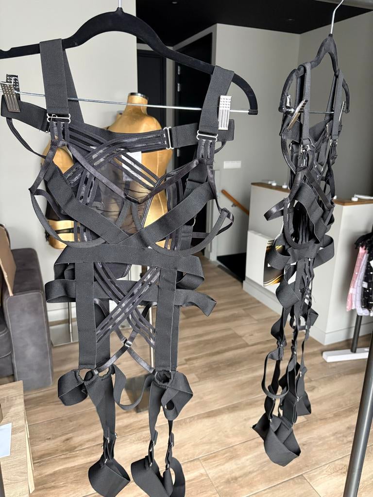 Lingerie Restpartij Maat S en M - Nieuw, Ophalen of Verzenden, Zwart, Setje