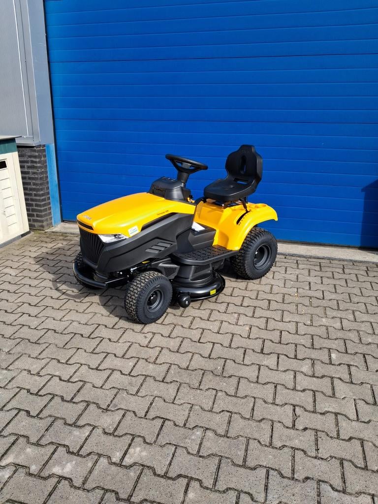 Stiga Zitmaaier 398 m  /  398  nieuw euro 1875,-, Gebruikt, Stiga, Versnellingen, Ophalen of Verzenden