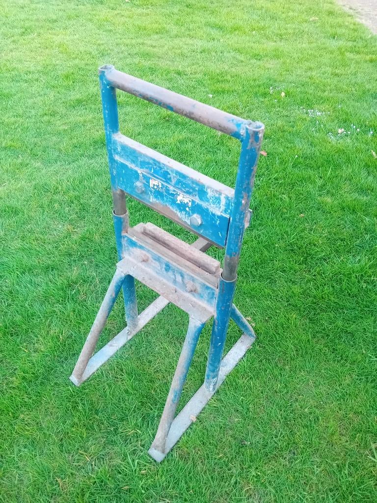 Stenen knipper, Ophalen