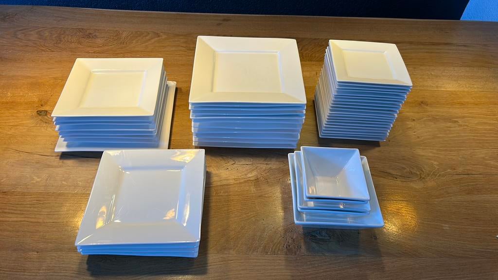 Servies Maxwell & Williams & merkloos, Huis en Inrichting, Keuken | Servies, Ophalen, Gebruikt, Effen, Porselein