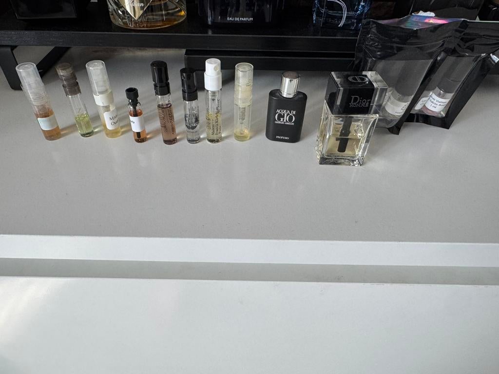 Niche parfum samples, Ophalen of Verzenden, Zo goed als nieuw, Metaal of Aluminium