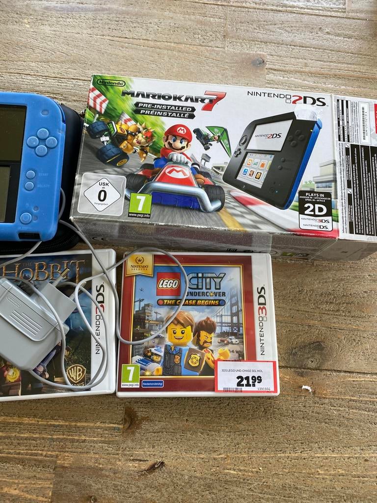 Nintendo 2 ds speciale uitvoering, Ophalen of Verzenden, Zo goed als nieuw, 3DS