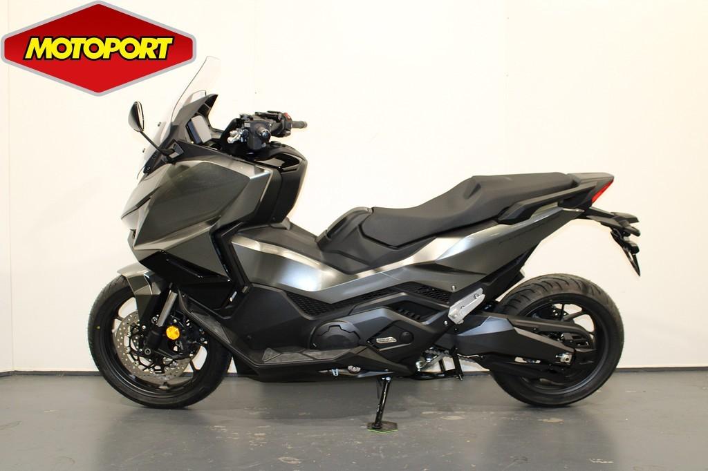 Honda NSS 750 Forza (bj 2026), Bedrijf, Mc.benelux@honda-eu.com, Honda Motor Europe Ltd. Belgian Branch, Toermotor