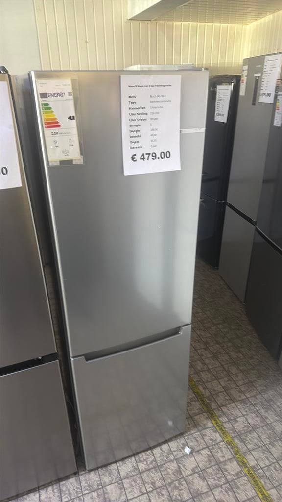 Bosch koelvriescombinatie nieuw no frost zilver kleur, Witgoed en Apparatuur, Koelkasten en IJskasten, 200 liter of meer, Met aparte vriezer