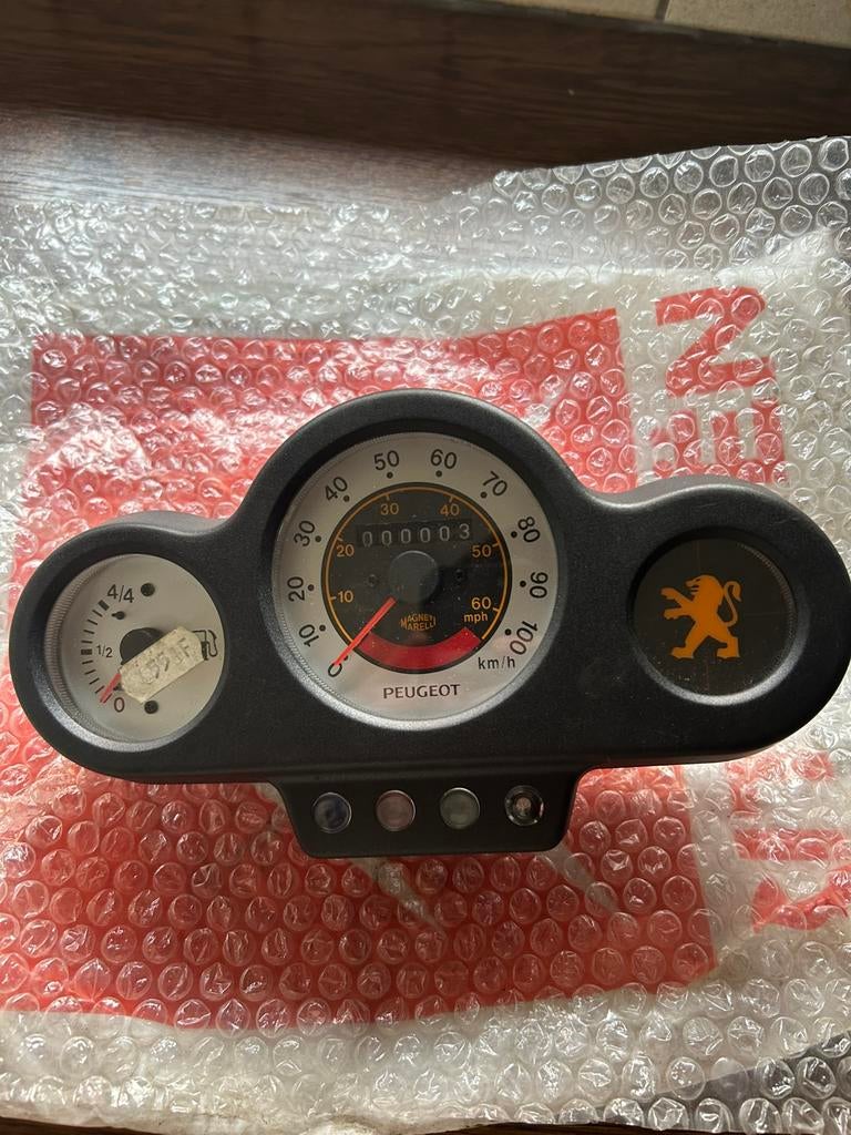 Peugeot speedfight 1/2 teller nieuw, Fietsen en Brommers, Brommeronderdelen | Scooters, Ophalen of Verzenden, Nieuw, Overige typen