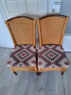 Te koop;2 Nette Rieten Eetkamerstoelen met kussentjes ., Ophalen