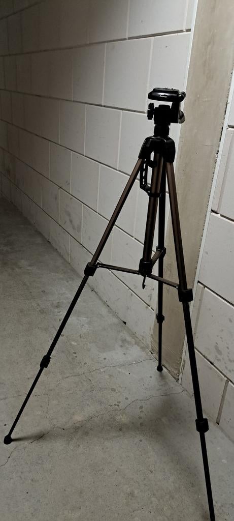 Hama fotocamera statief, Audio, Tv en Foto, Fotografie | Statieven en Balhoofden, Gebruikt, Minder dan 150 cm, Met balhoofd, Ophalen of Verzenden