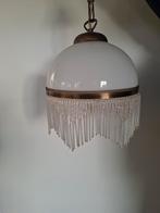 Oude hanglamp met glazen kap en kralen, Antiek en Kunst, Antiek | Lampen, Ophalen
