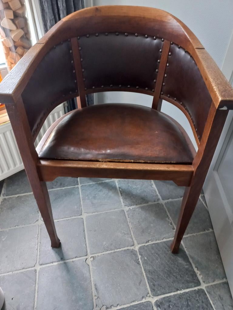 Moet snel weg!!Antieke houten po-stoel met leren bekleding, Ophalen