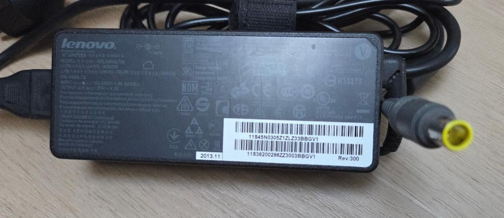 Originele Lenovo adapter ADLX90NLT3A (90W) met ronde plug, Ophalen of Verzenden, Zo goed als nieuw, Lenovo