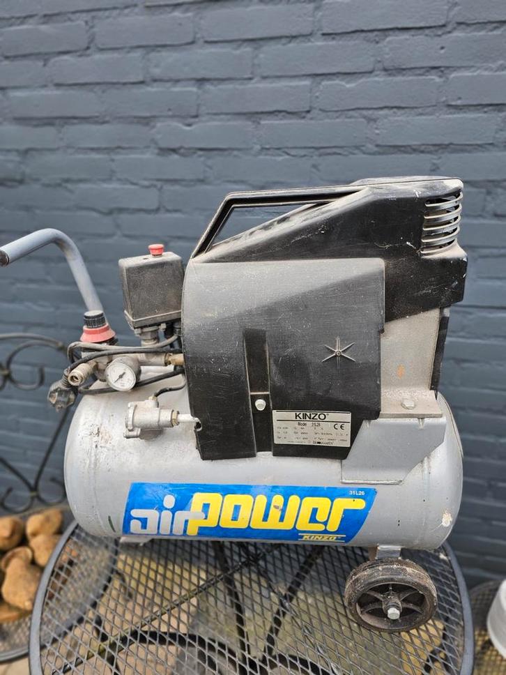 Kinzo Compressor 220V, Doe-het-zelf en Verbouw, Compressors, Gebruikt, Minder dan 25 liter, Minder dan 200 liter/min, Ophalen
