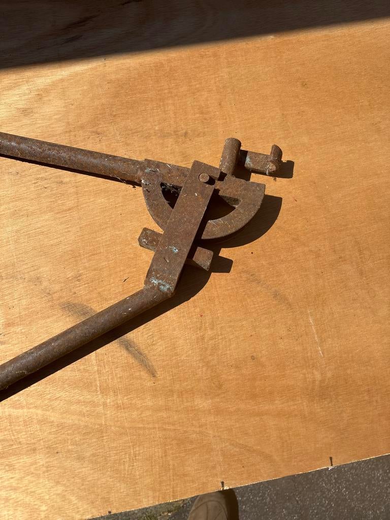 ijzerbuiger pijpenbuiger, 15mm binnenmaat, Doe-het-zelf en Verbouw, Gereedschap | Handgereedschap, Gebruikt, Ophalen